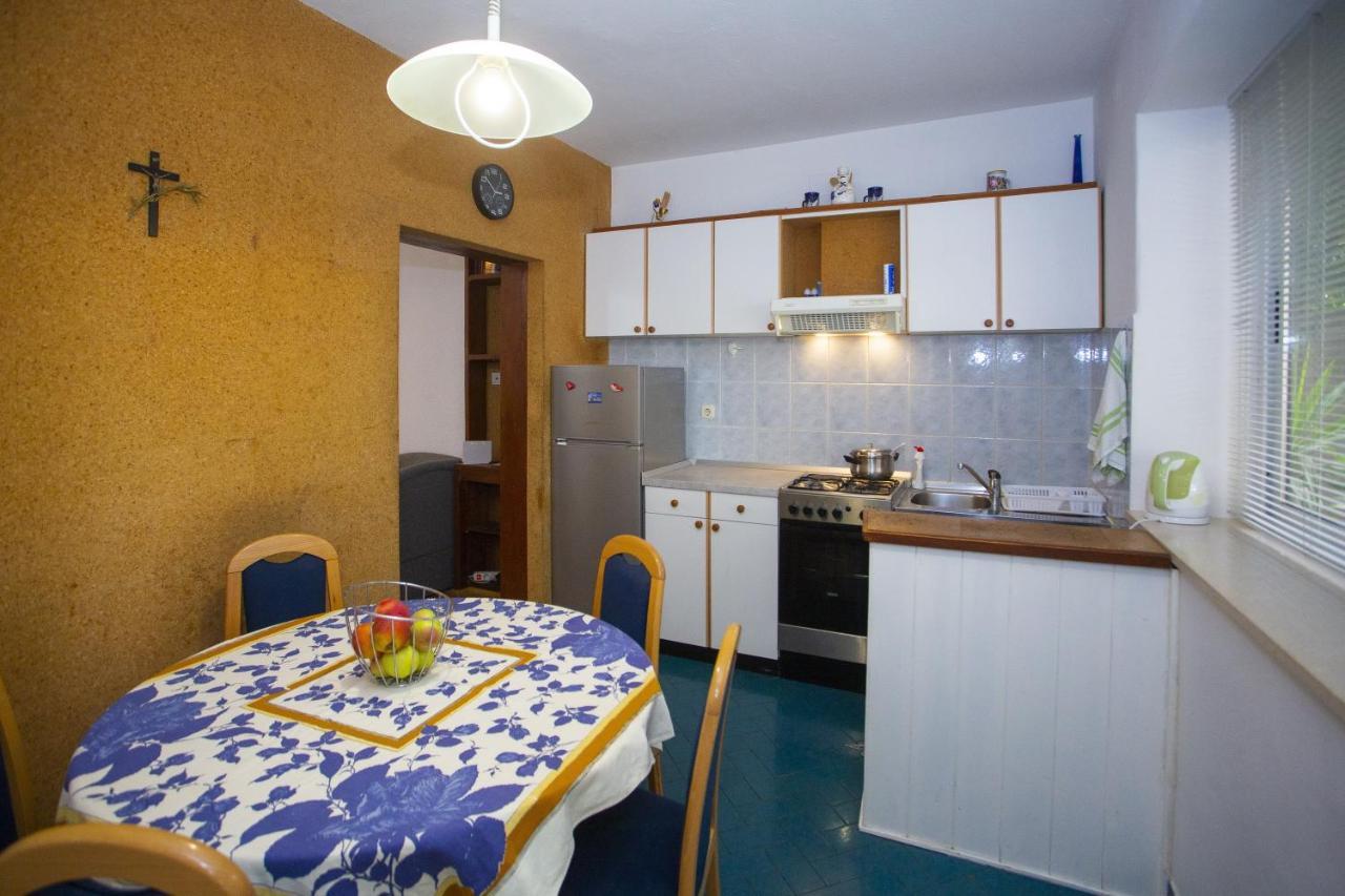 Apartments With A Parking Space Podgora, Makarska - 12816 Exterior foto