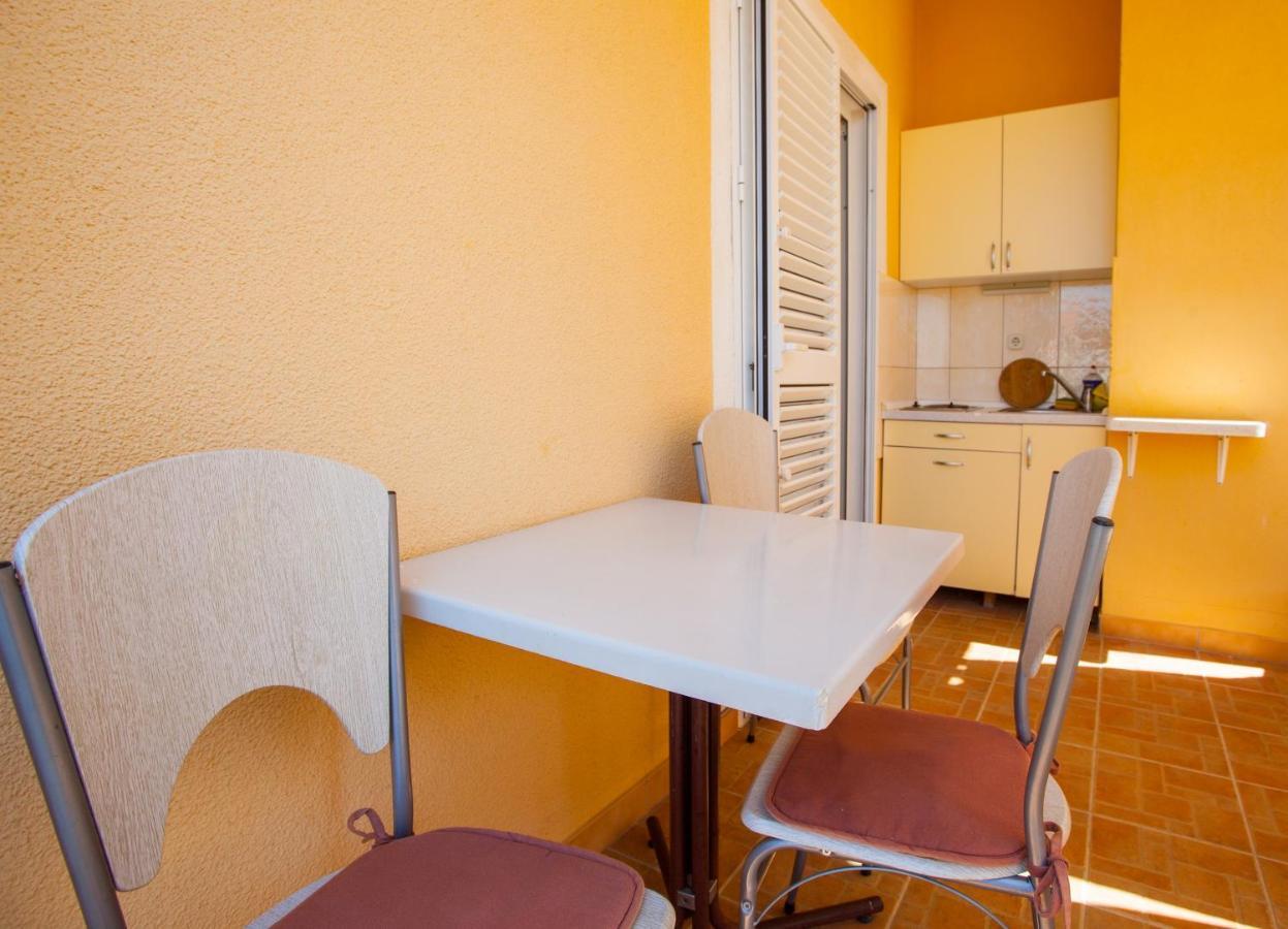 Apartments With A Parking Space Podgora, Makarska - 12816 Exterior foto